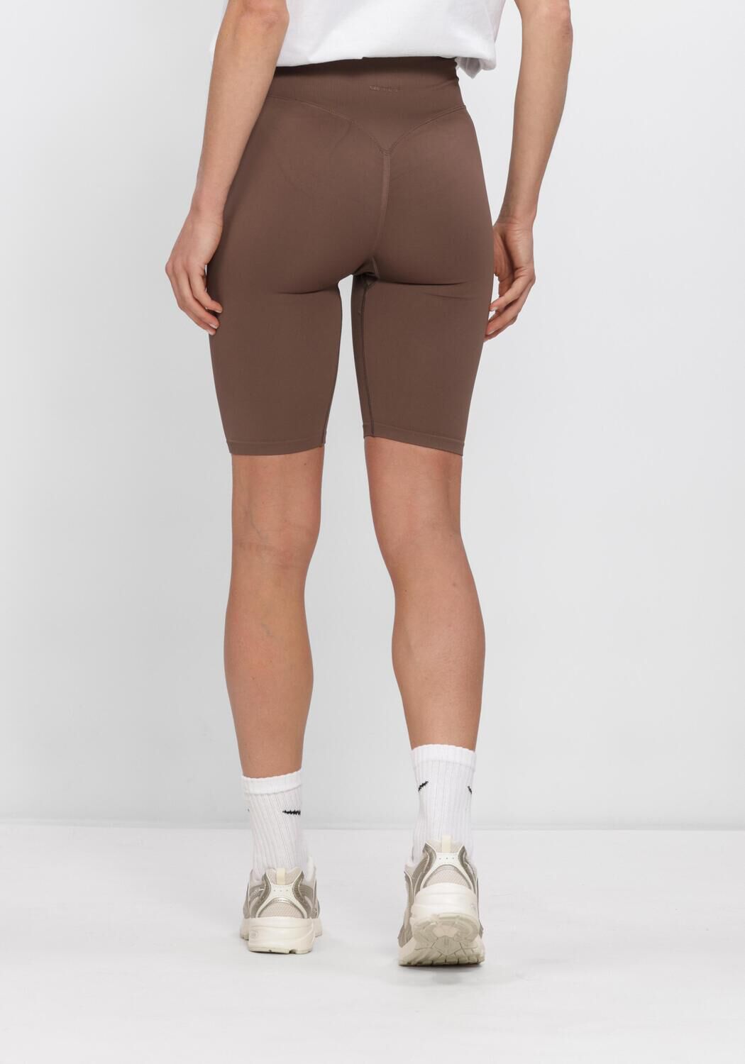Bruine AIM'N Broeken/jumpsuits SHAPE SEAMLESS BIKER SHORTS - large