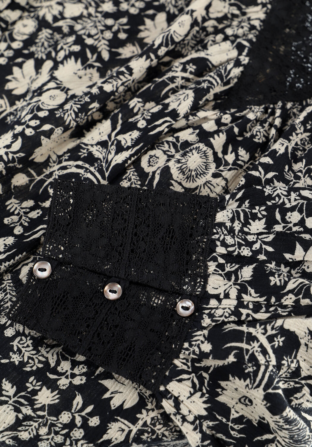 ANTIK BATIK AMEL TEE Blouses en noir - large