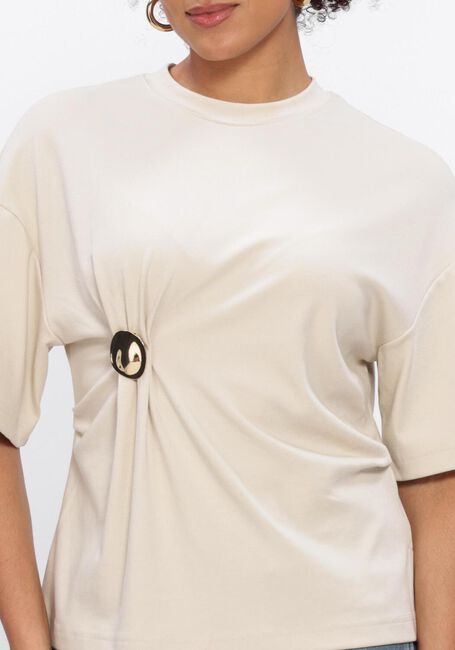 SECOND FEMALE T-shirt ENORA BROOCH TEE en beige - large