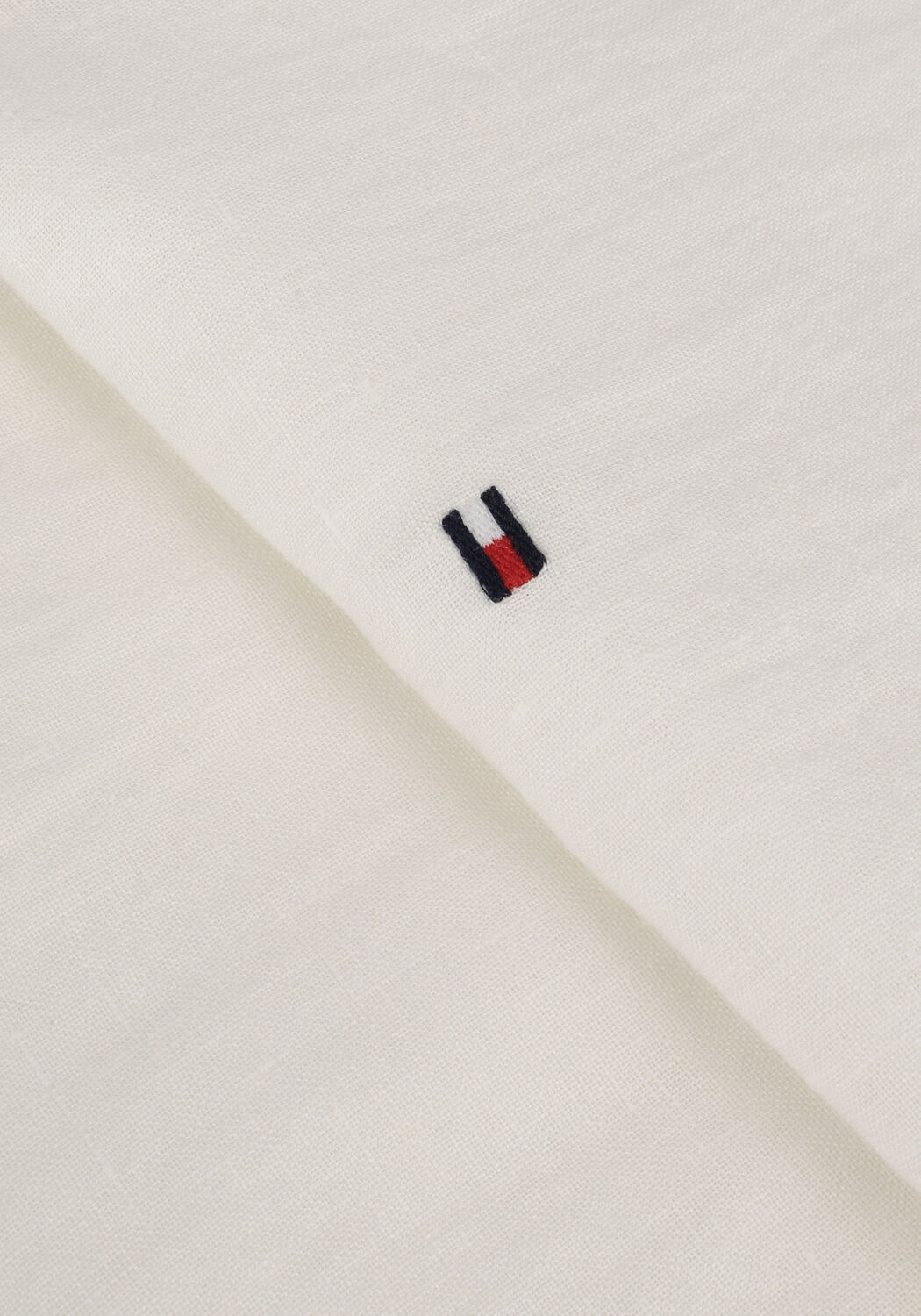 TOMMY HILFIGER Chemise d&eacute;contract&eacute; PIGMENT DYED LINEN RF SHIRT en blanc - large