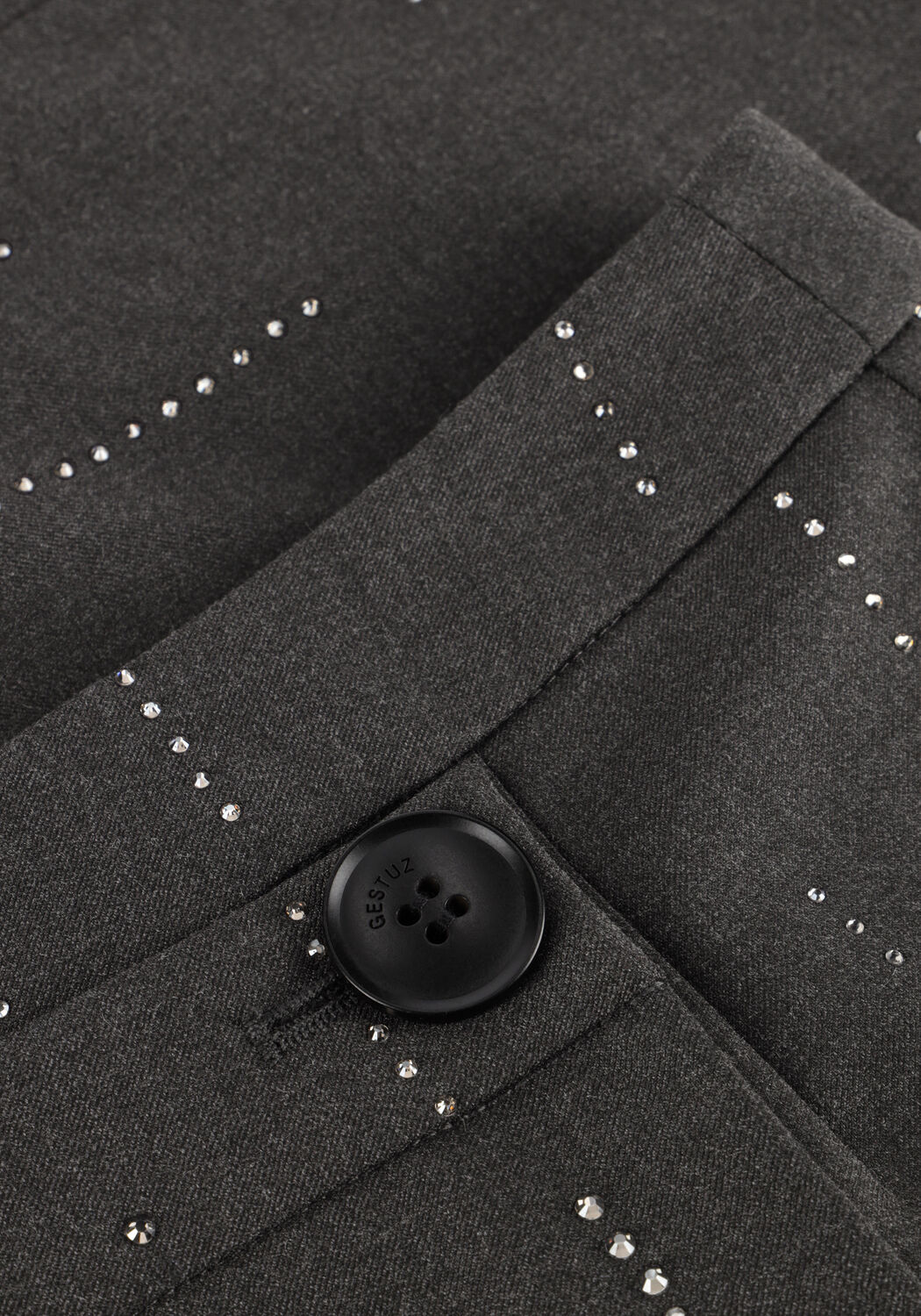 GESTUZ Mini-jupe GZADIRA MW WRAP SKIRT Gris fonc&eacute; - large