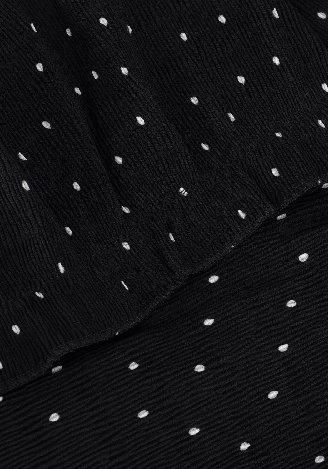 Y.A.S. YASMIGGO LS TOP Blouses en noir - large