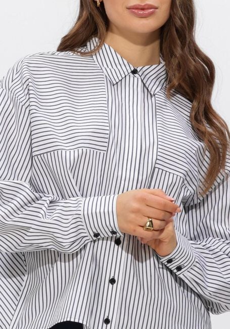 ANOTHER LABEL ALCHERREE SHIRT L/S Blouses en bleu - large