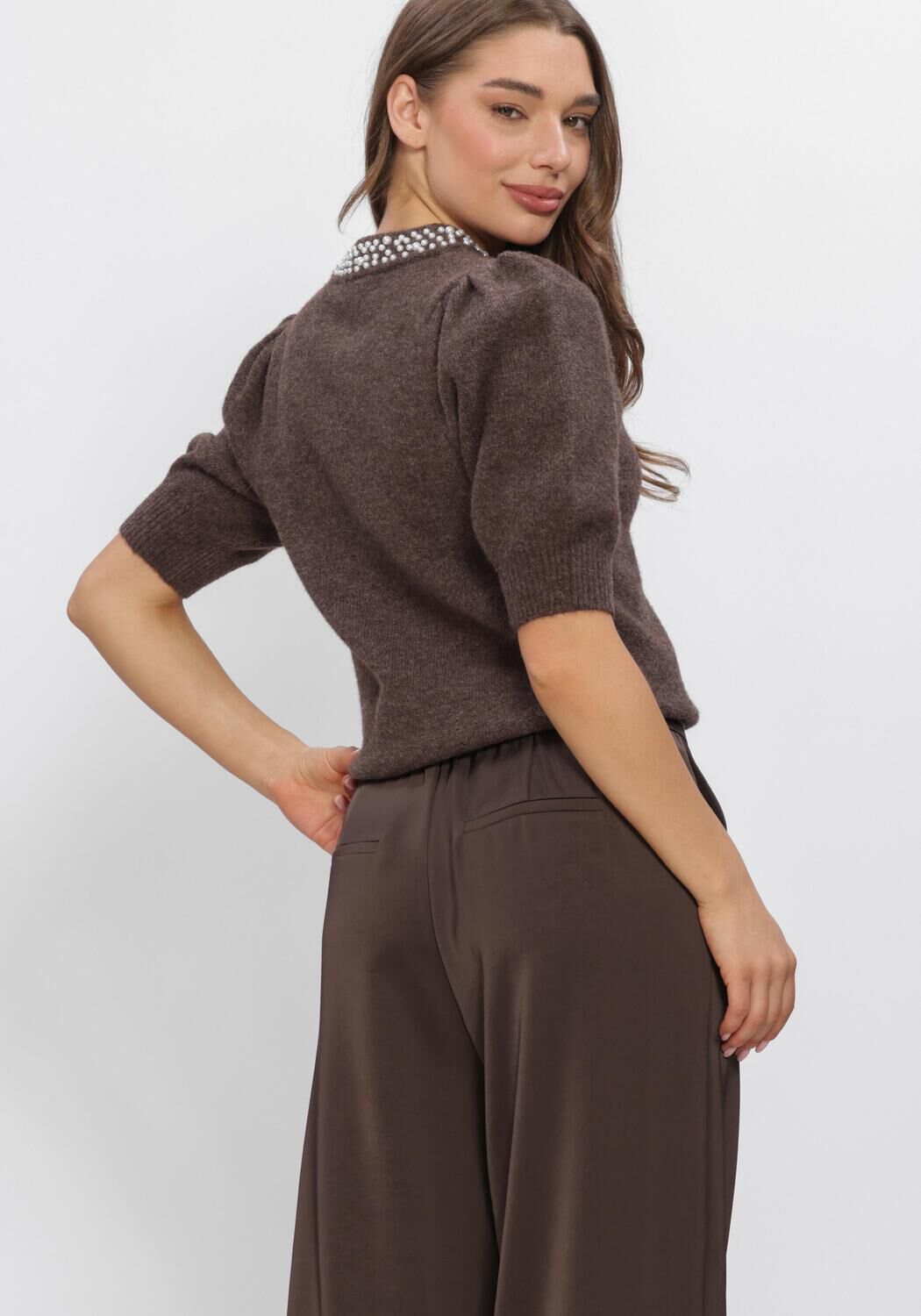 OMODA ATELIER Pull OM-DAHLIA X BO en marron - large