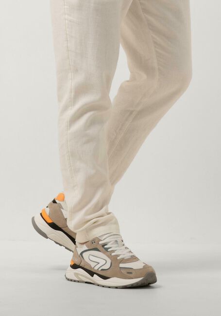 Witte HUB Sneakers SLAM-M - large