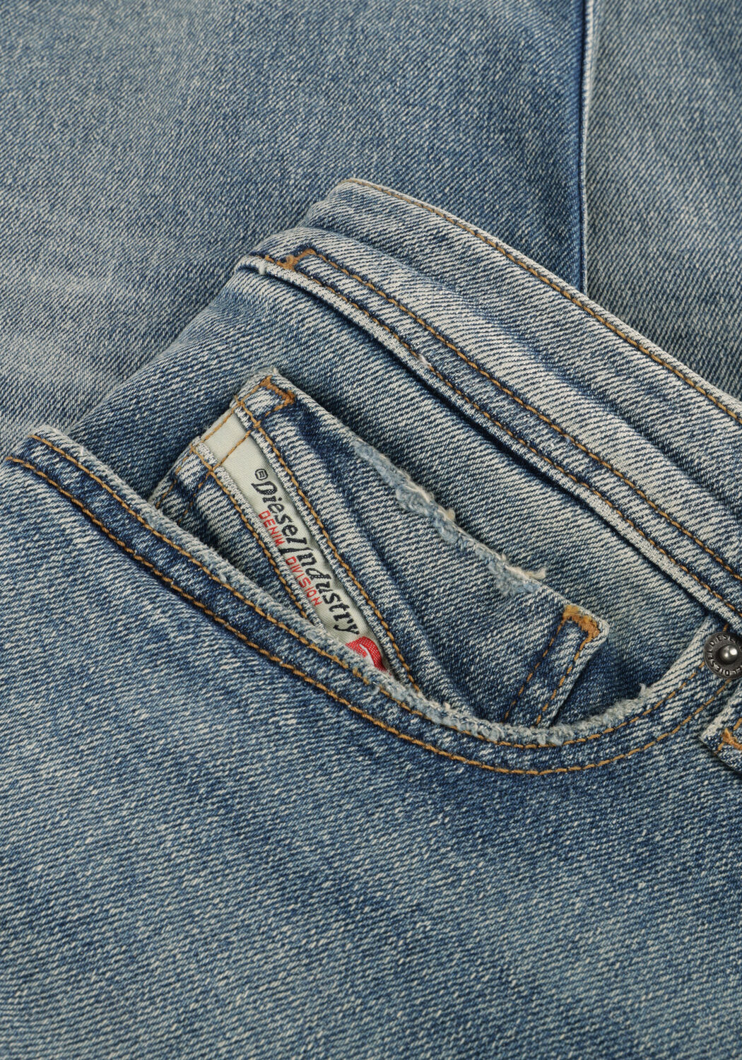 DIESEL Straight leg jeans 2023 D-FINITIVE en bleu - large