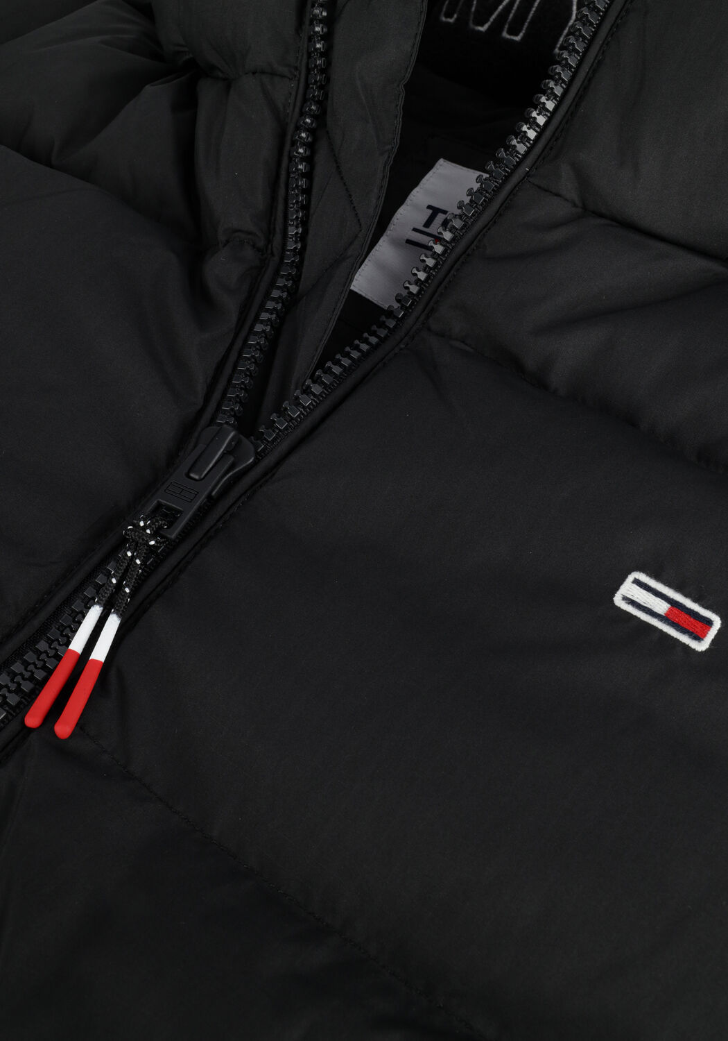 TOMMY JEANS Veste matelass&eacute; TJM ESSENTIAL DOWN JACKET en noir - large