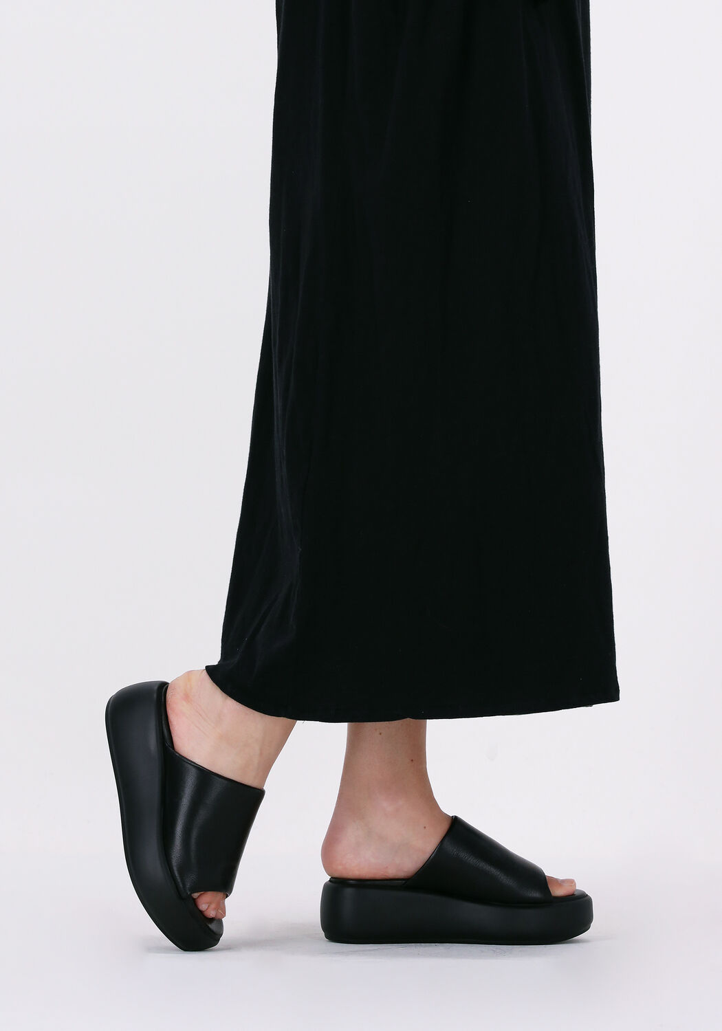 Zwarte plateau slippers best sale