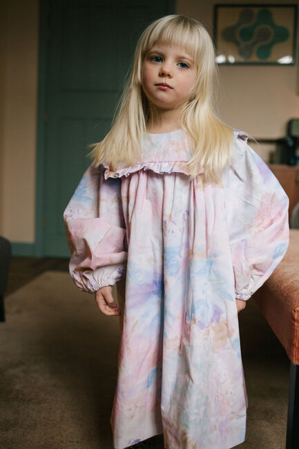 DAILY BRAT Robe maxi CHEEKY CLOUD PADDED DRESS en multicolore - large