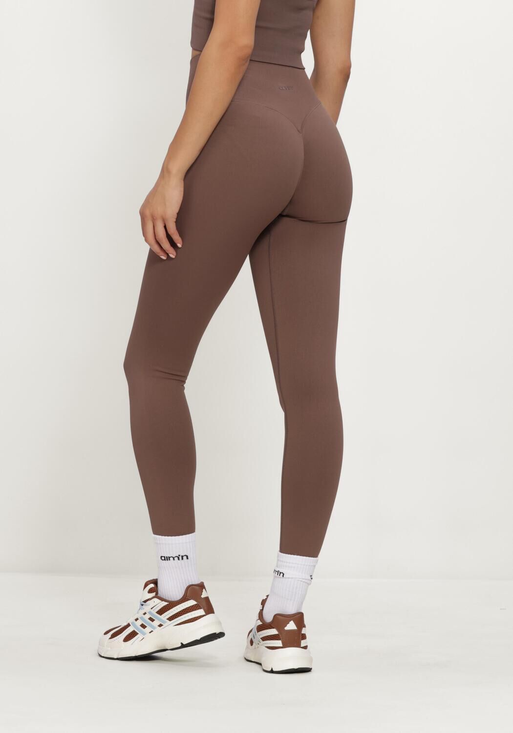 Bruine AIM'N Broeken/jumpsuits SHAPE SEAMLESS TIGHTS - large