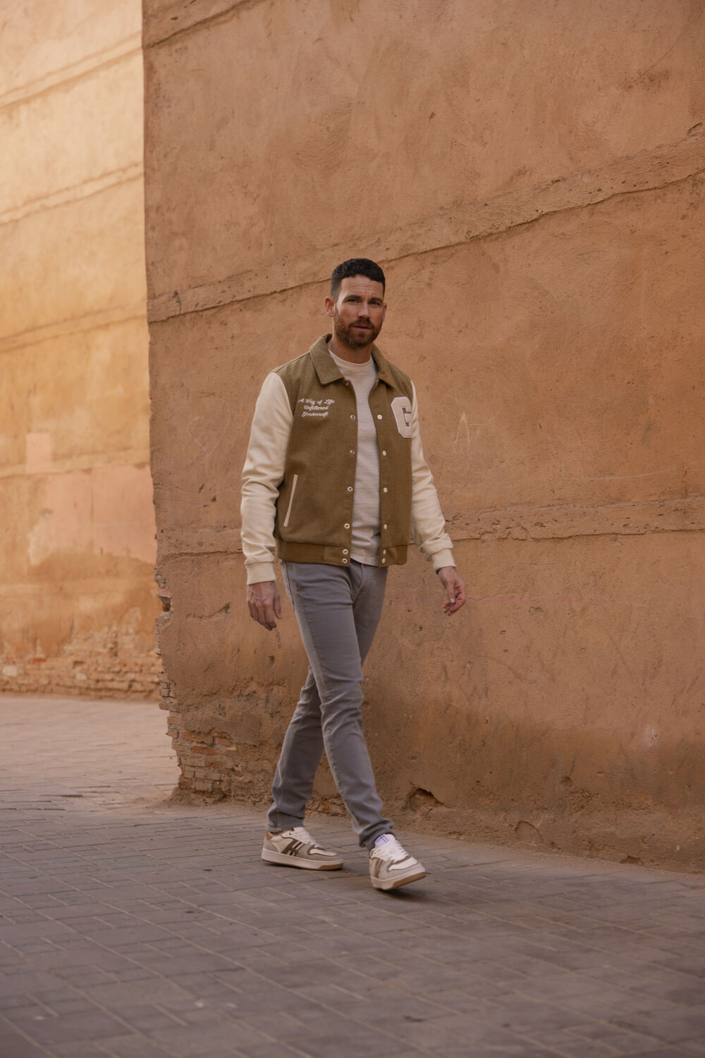 Bruine GOOSECRAFT Jack GC VARSITY JACKET - large