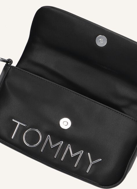 Zwarte TOMMY HILFIGER Schoudertas TJW BOLD ELONGATED FLAP CROSS Zwarte TOMMY HILFIGER Schoudertas TJW BOLD ELONGATED FLAP CROSS - large
