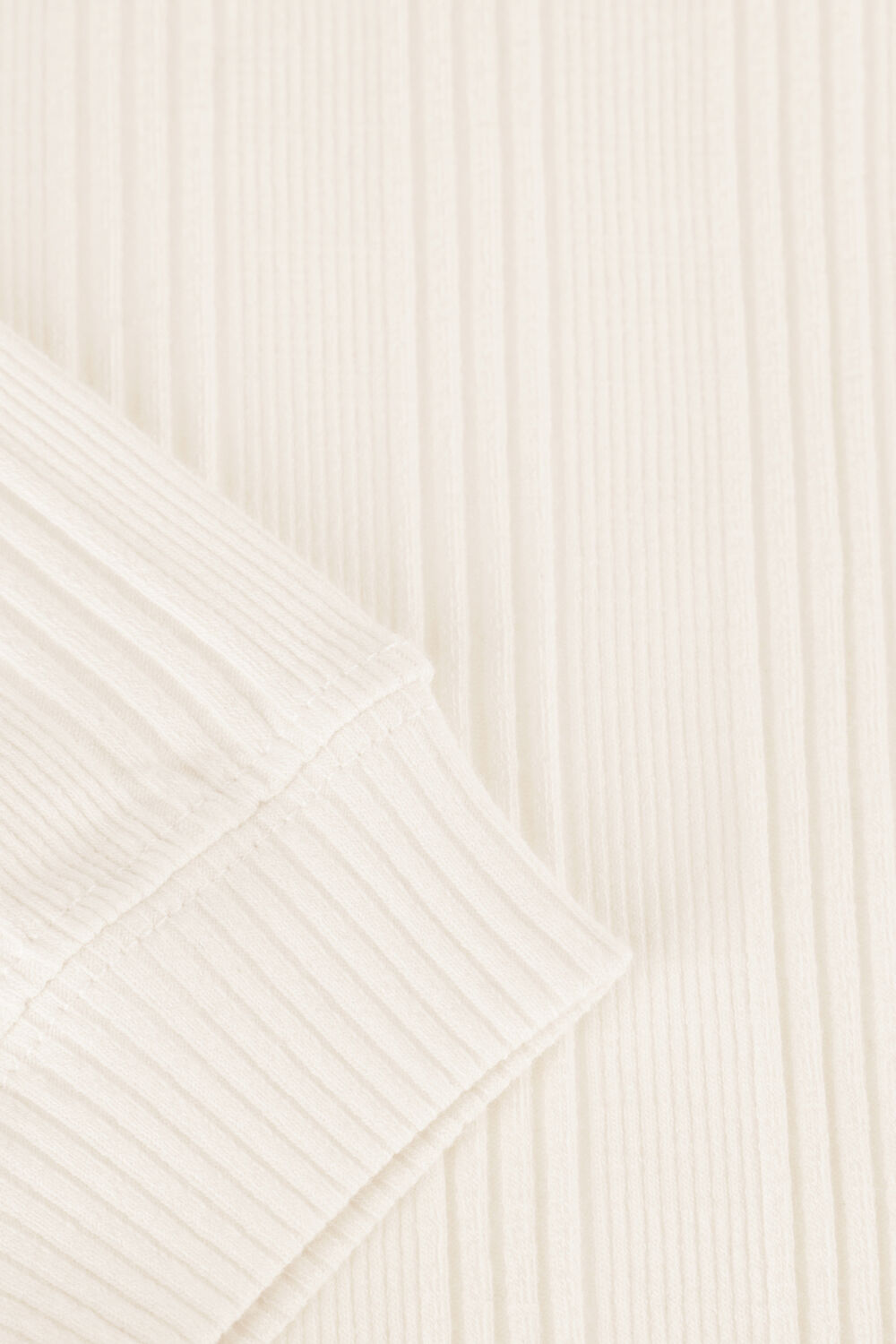 Gebroken wit CALVIN KLEIN Tops & T-shirts BADGE RIB LONG SLEEVE - large