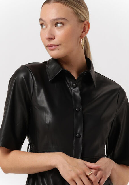MODSTRÖM Mini robe ALMA DRESS en noir - large