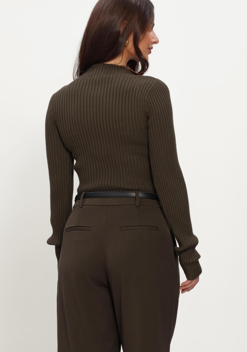 NOTRE-V Pull NV-INOLA en vert - large