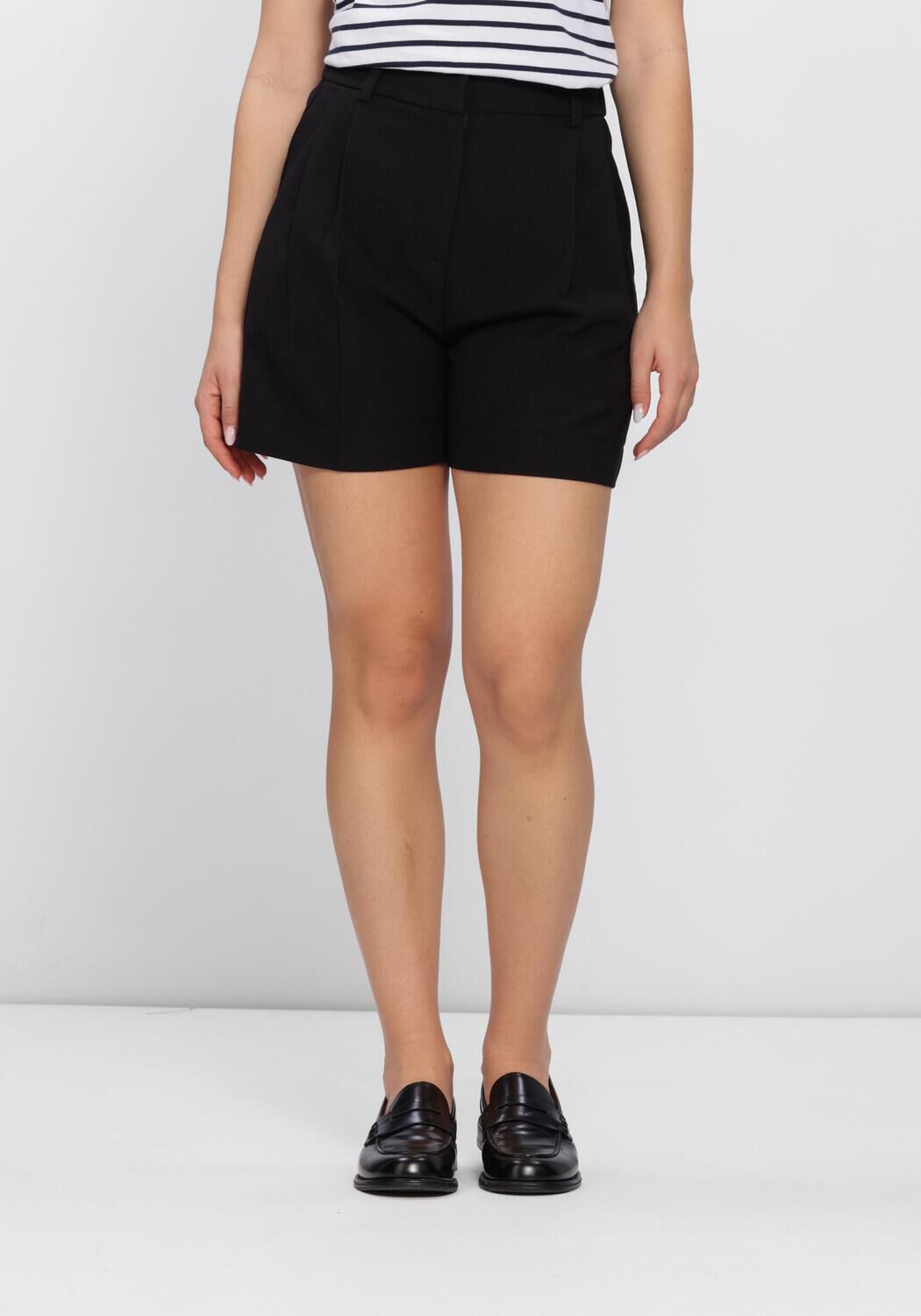 GRACE & MILA Pantalon courte SS2613025 en noir - large