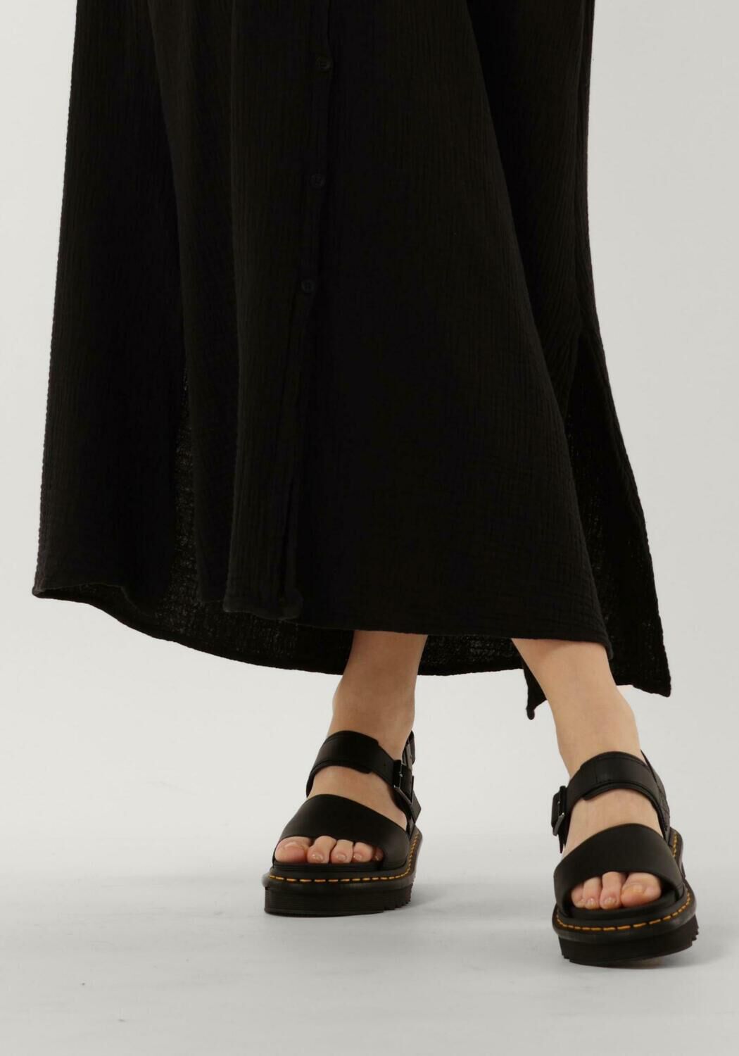 DR MARTENS Sandales plates VOSS en noir - large