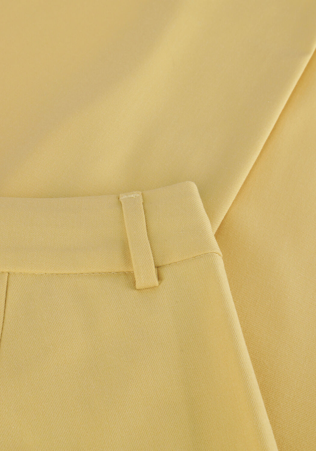 GESTUZ Pantalon PAULA WIDE PANTS en jaune - large