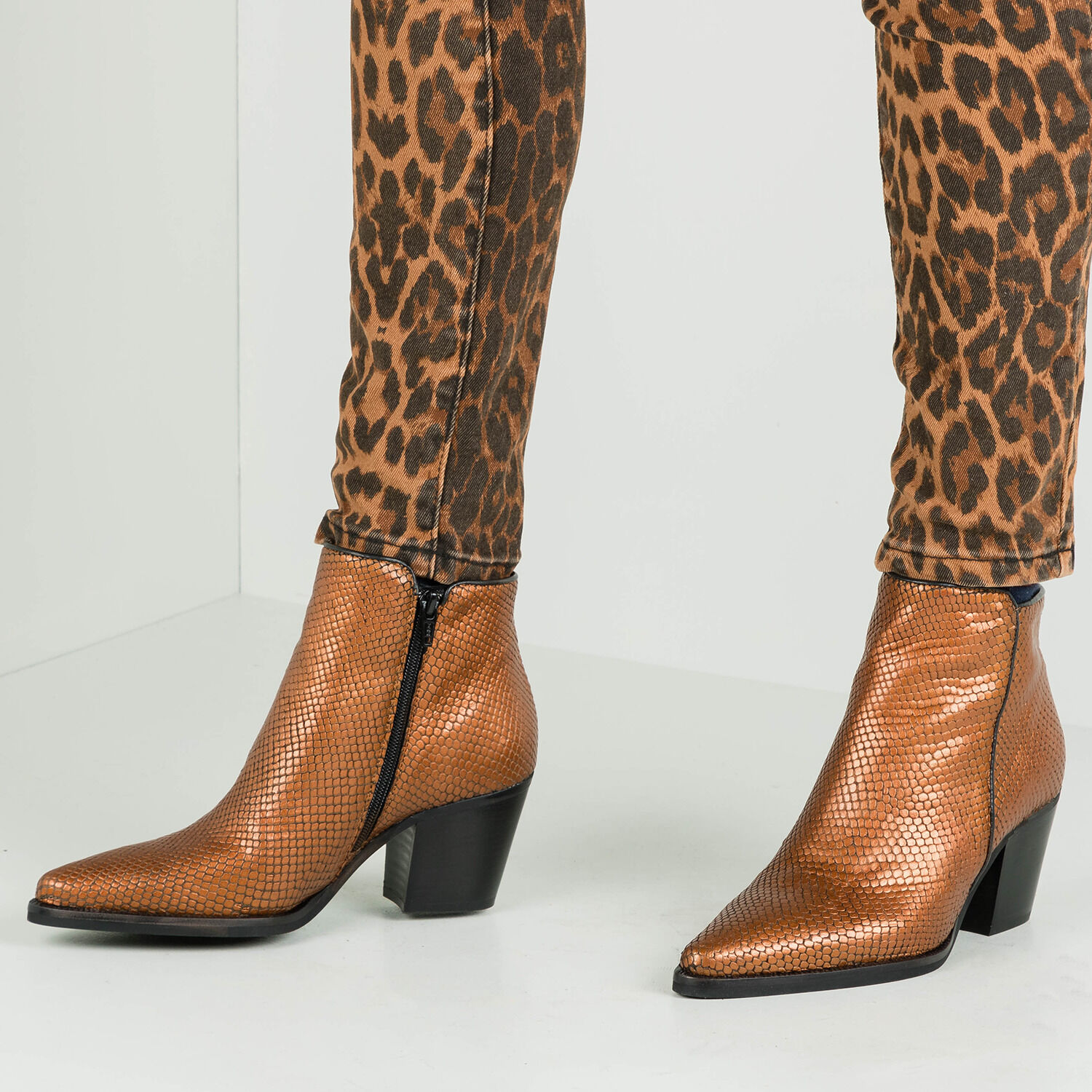 ROBERTO D'ANGELO Santiags IRMA en marron  - large