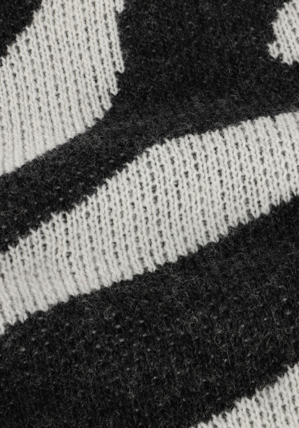 Witte LEVETE ROOM Trui LR-KALIMA 17 PULLOVER - large