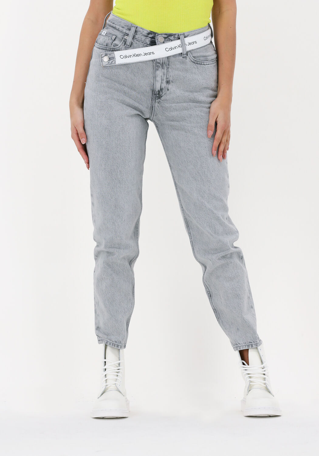 Jean mom gris clair clearance