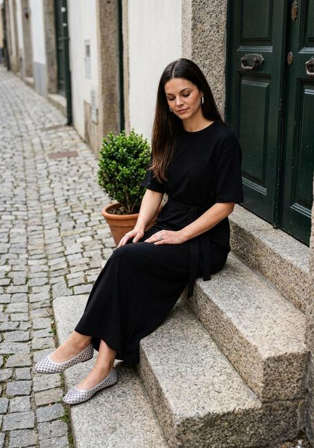 SELECTED WOMEN Robe maxi SLFESSENTIAL SS POCKET ANKLE DRESS en noir - large