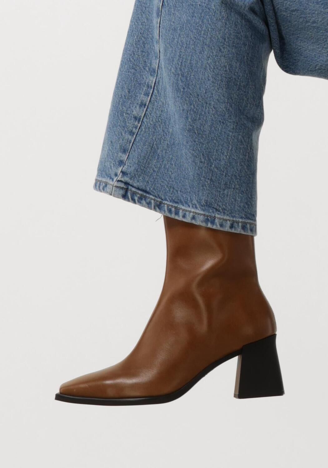 VAGABOND SHOEMAKERS HEDDA Bottines en beige - large