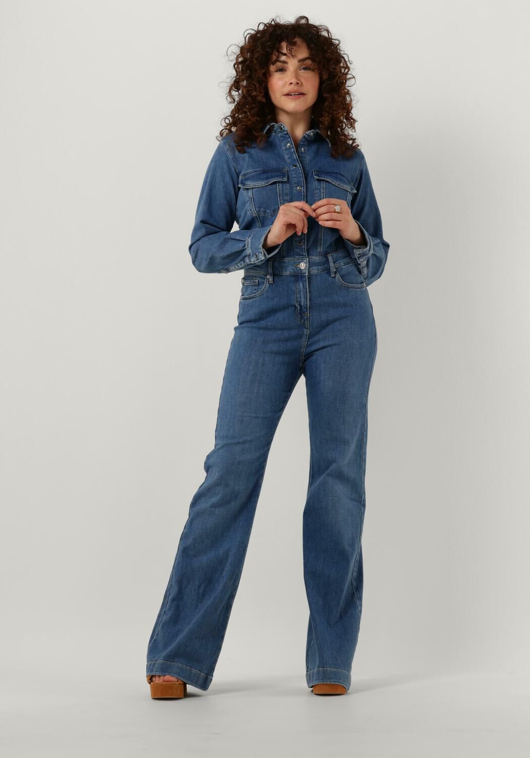 7 FOR ALL MANKIND Combinaison LUXE JUMPSUIT WIND en bleu Omoda