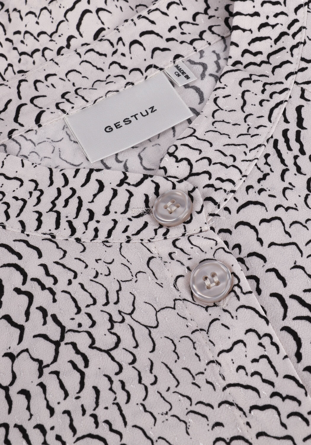 GESTUZ MARIETTAGZ BLOUSE Blouses en blanc - large