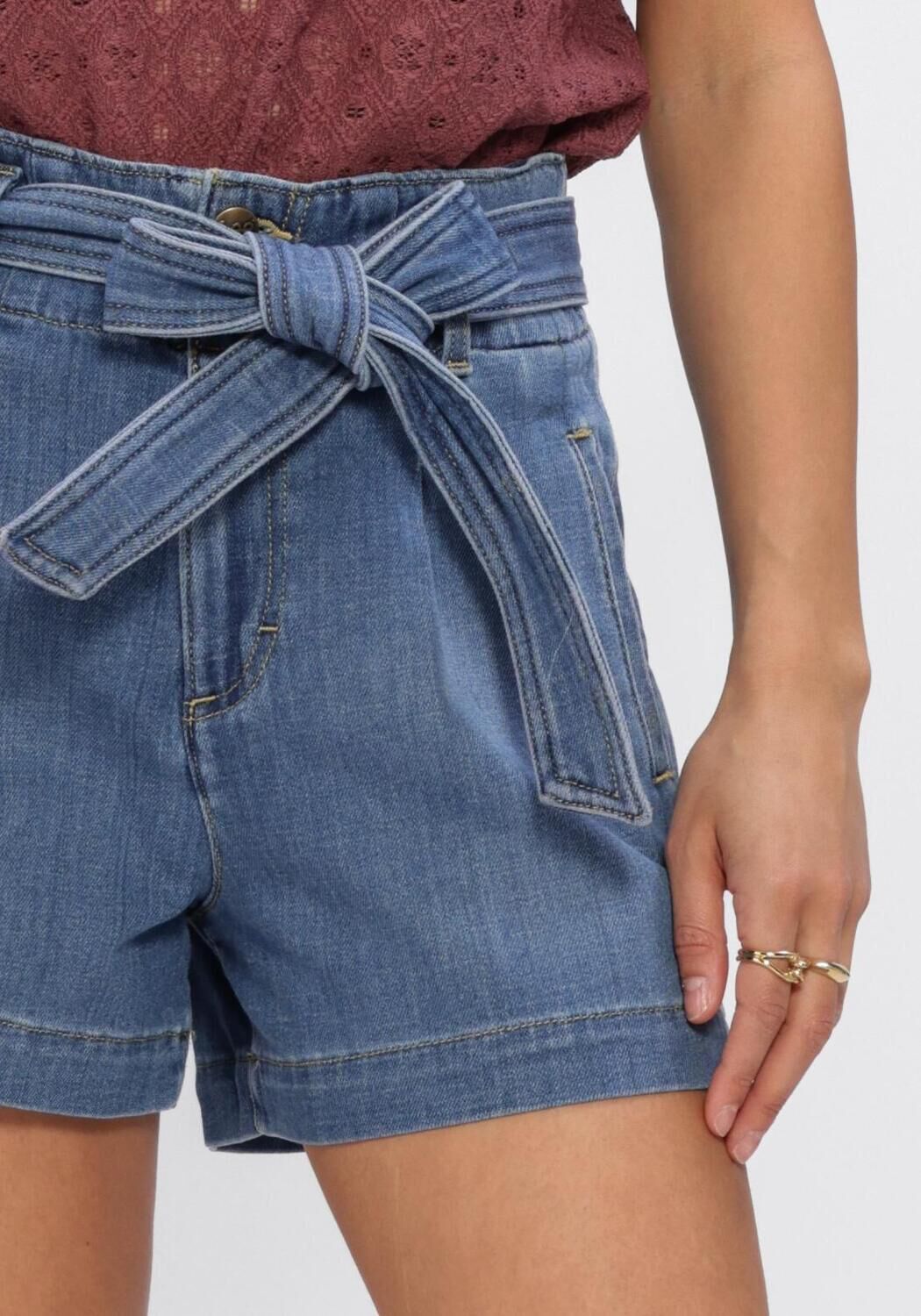 LEE Pantalon courts SHORT WITH BOW FULL en bleu - large