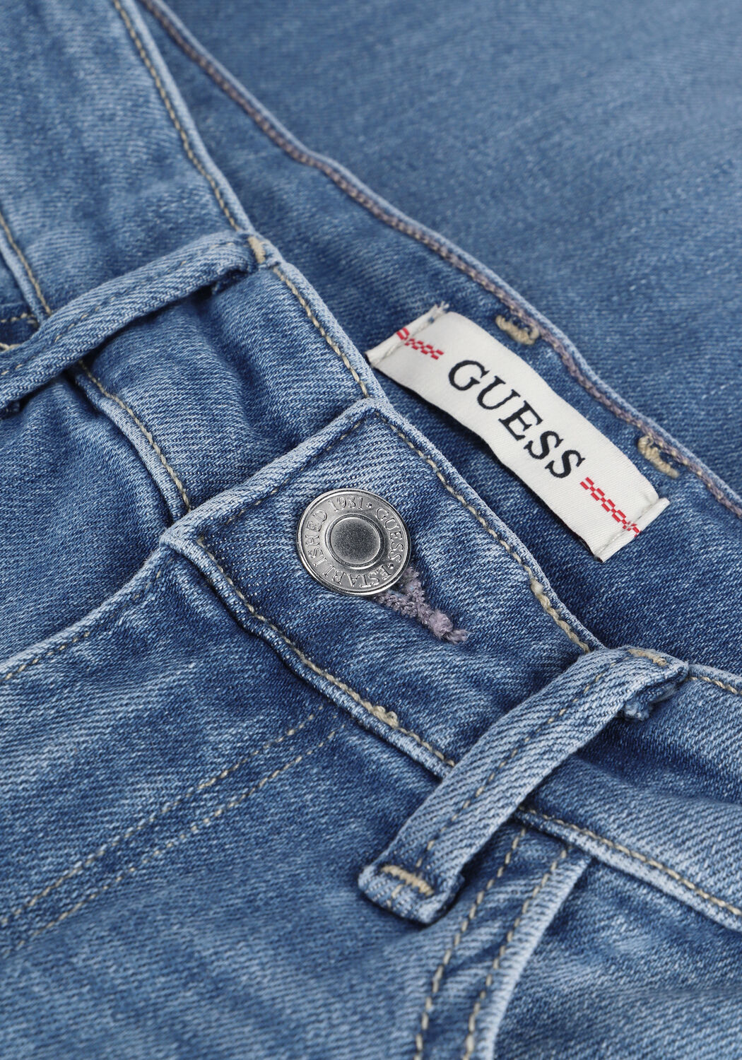 GUESS Skinny jeans 1981 SKINNY en bleu - large