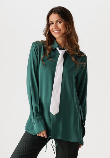 VANILIA SATIN WRAP BLOUSE Blouses en vert - large