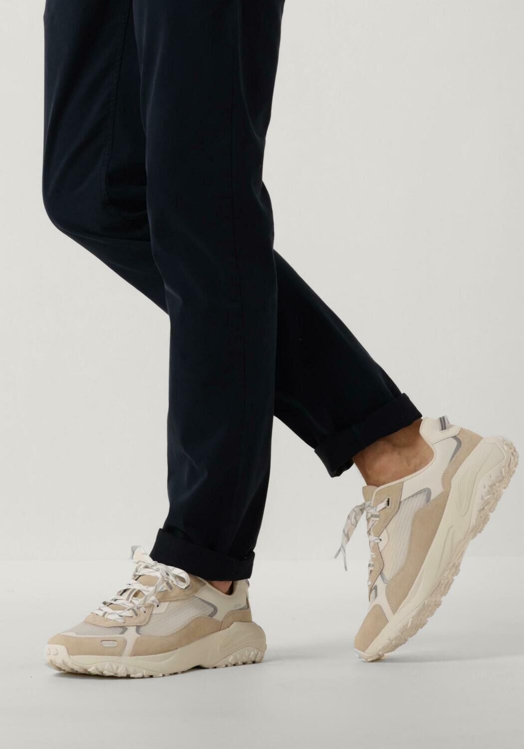 HUGO Baskets basses GO1ST en blanc - large