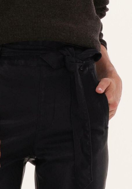 KNIT-TED Pantalon FRANCIS PANT en noir - large