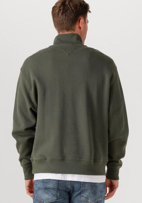 TOMMY JEANS Pull TJM RLX WAFFLE SCRIPT QRTR ZIP en vert - large