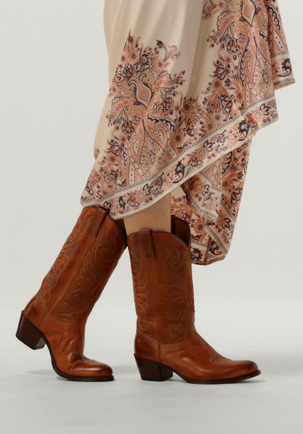 Cognac SENDRA 11627 Omoda