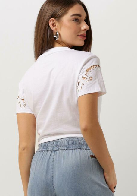 Witte GUESS T-shirt SS CN AJOUR LACE TEE - large