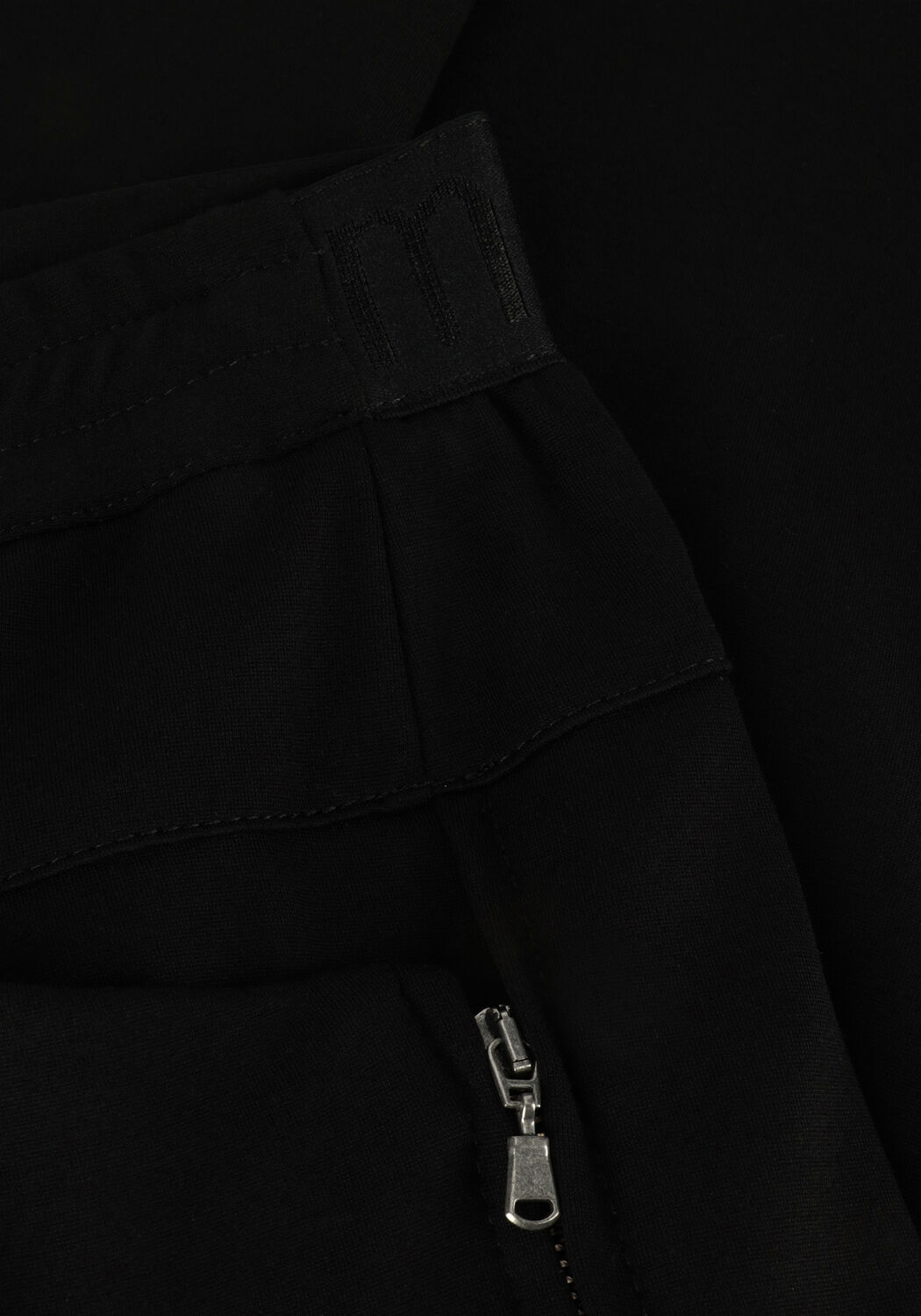 SUMMUM Pantalon de jogging TROUSERS SPORTY PUNTO MILANO (4S1915) en noir - large