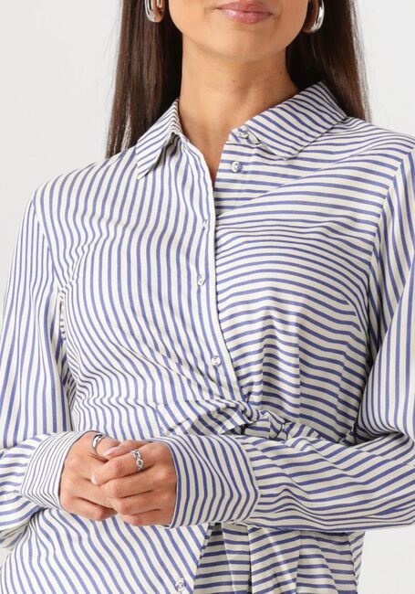 Y.A.S. YASESTIMA LS TIE SHIRT Blouses en blanc - large