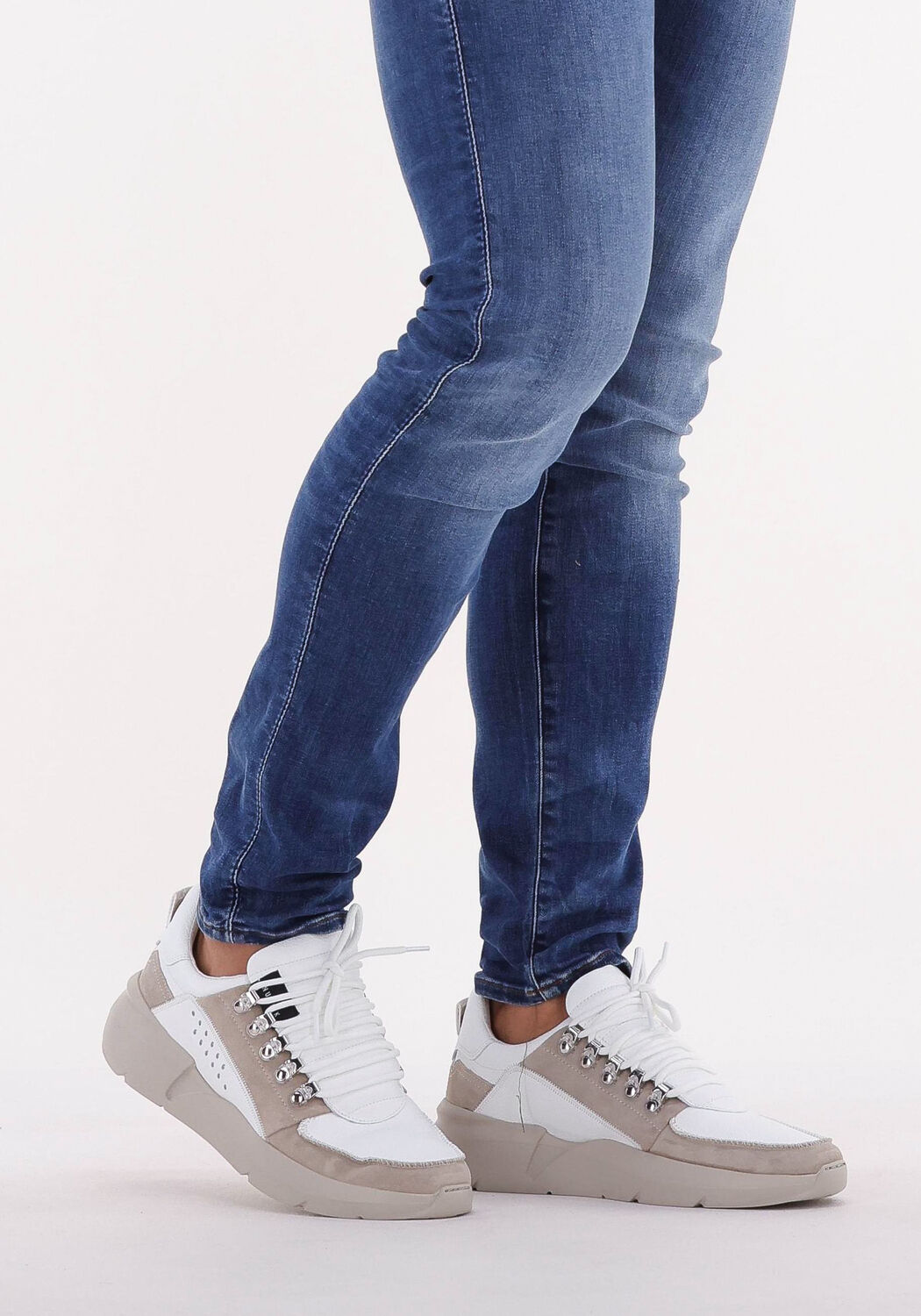 NUBIKK Baskets basses ROQUE ROMAN MEN en blanc - large