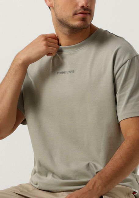 TOMMY JEANS T-shirt TJM REG S NEW CLASSICS TEE EXT en vert - large