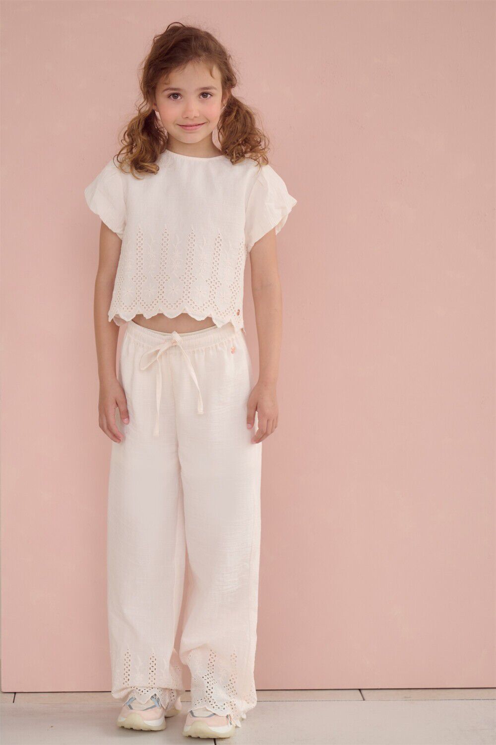 Lichtroze NONO Broeken/jumpsuits SUNET PANTS WITH EMBROIDERED BORDERS - large