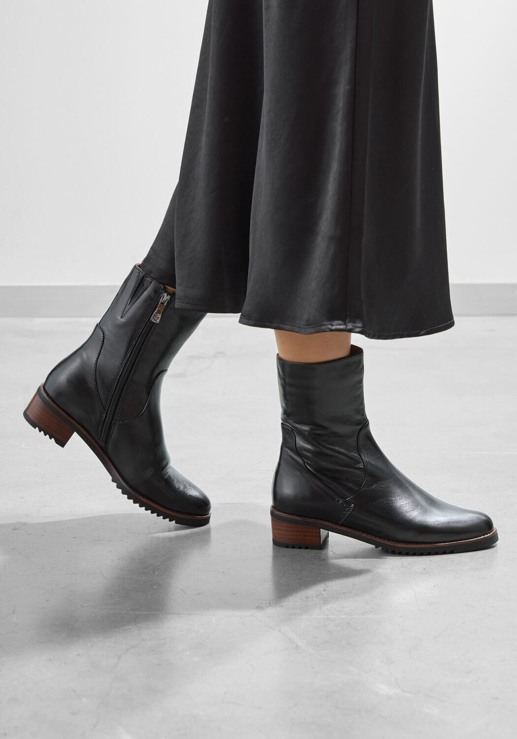 Zwarte EVERYBODY Enkellaarsjes BEE - large