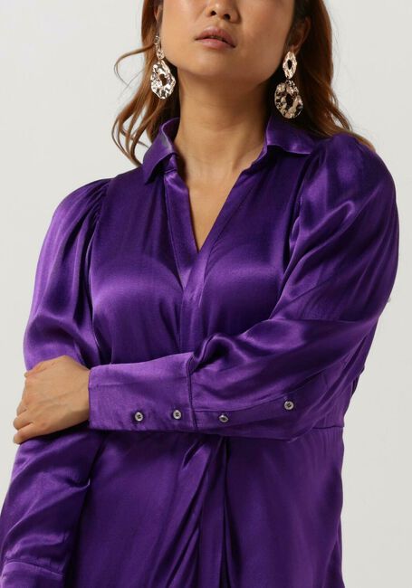 CO'COUTURE Robe midi HARVEY DRAPE DRESS en violet - large