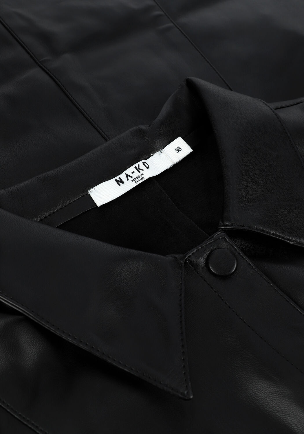 Zwarte NA-KD Mini jurk PUFF SLEEVE PU MINI DRESS - large