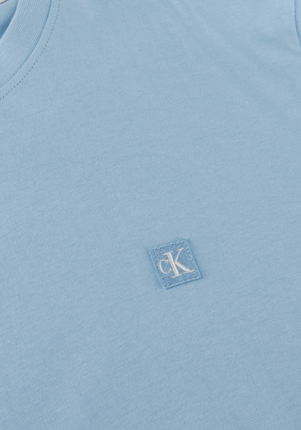 CALVIN KLEIN T-shirt CK EMBRO BADGE TEE en vert - large