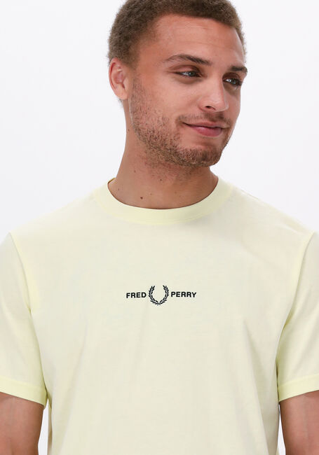 FRED PERRY T-shirt EMBROIDERED T-SHIRT en jaune - large