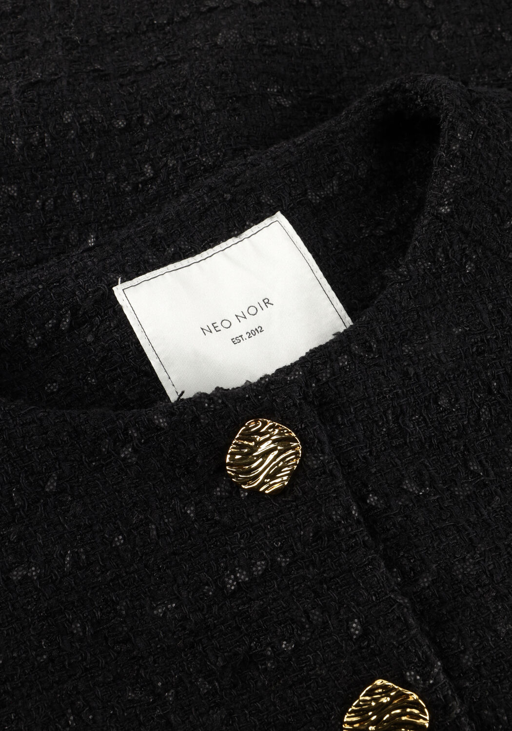 NEO NOIR Gilet ROSELLA BOUCLE MINI JACKET en noir - large