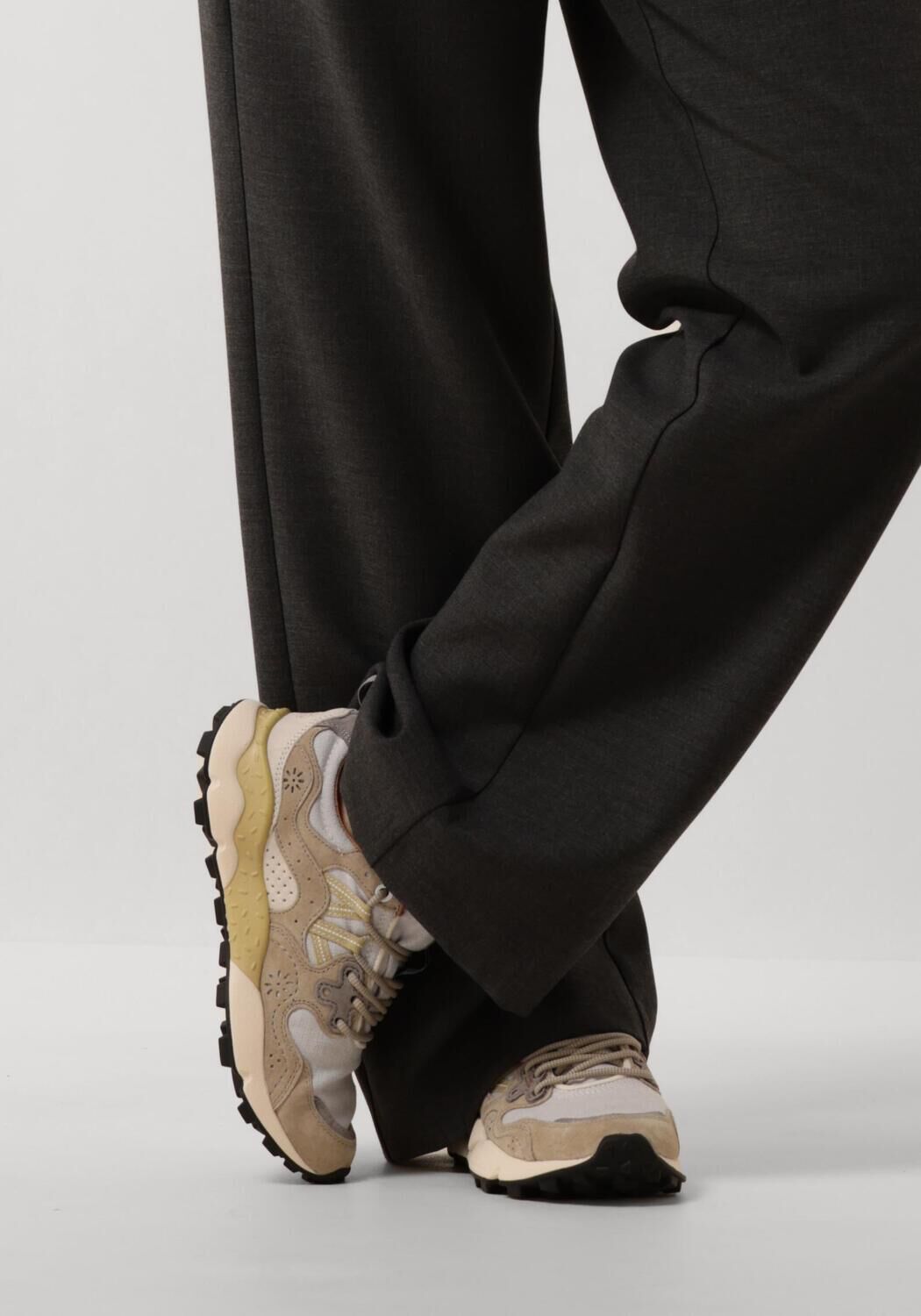 FLOWER MOUNTAIN Baskets basses YAMANO 3 WOMAN en marron - large