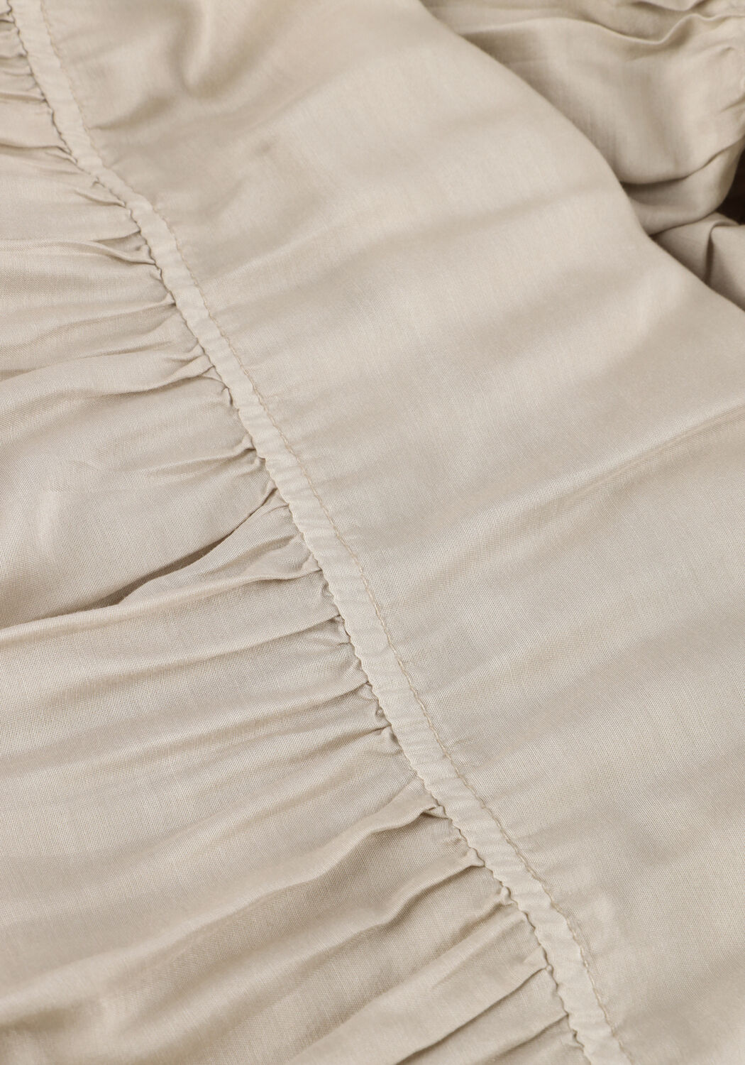 NEMA N226 Robes en beige - large